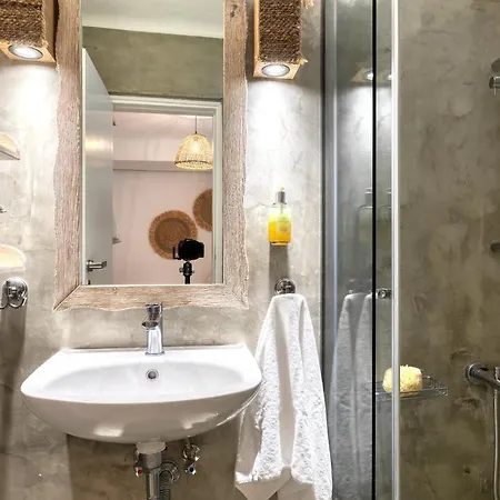 Amalgam Homes Paros Beachfront Villa * Ambelas