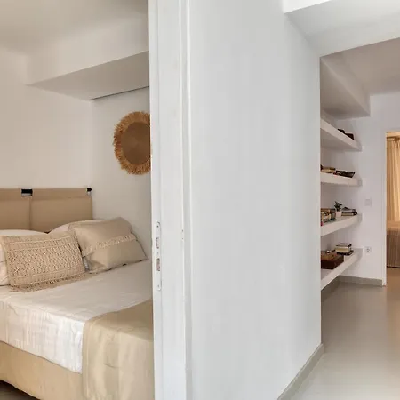 Amalgam Homes Paros Beachfront Villa * Ambelas