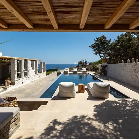 Amalgam Homes Paros Beachfront Villa * Ambelas