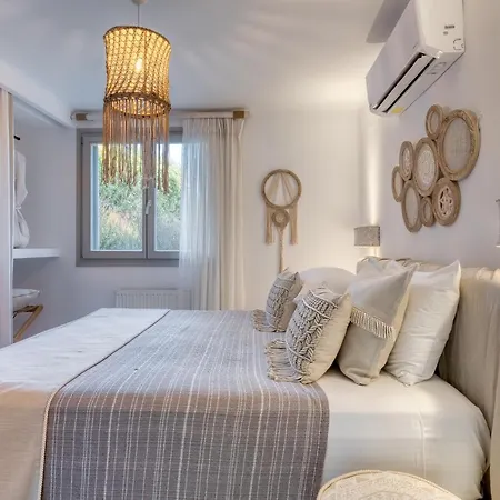 Villa Amalgam Homes Paros Beachfront Ampelas