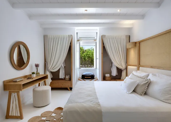 Amalgam Homes Paros Beachfront וילה אמבלאס